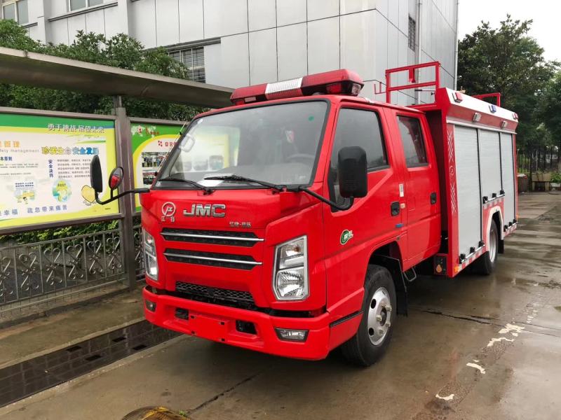 江鈴2噸水罐消防車